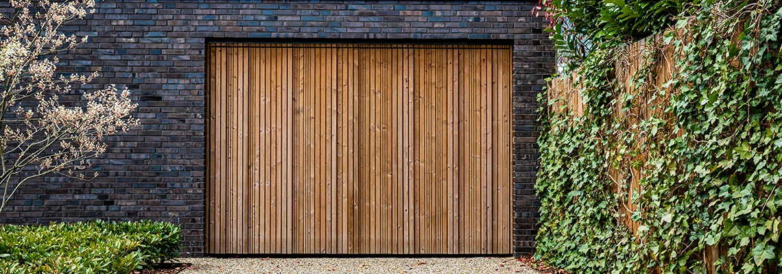 Amarr Traditional Garage Doors Tracks Repair in Egypt Lake Leto, Florida